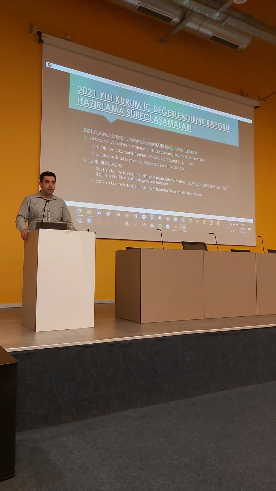 CPHM4529.JPG (94 KB)