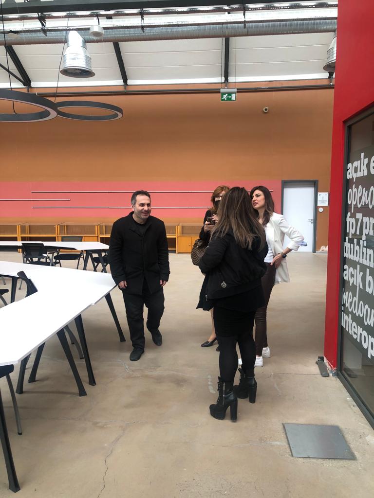 QBUQ9475.JPG (87 KB)