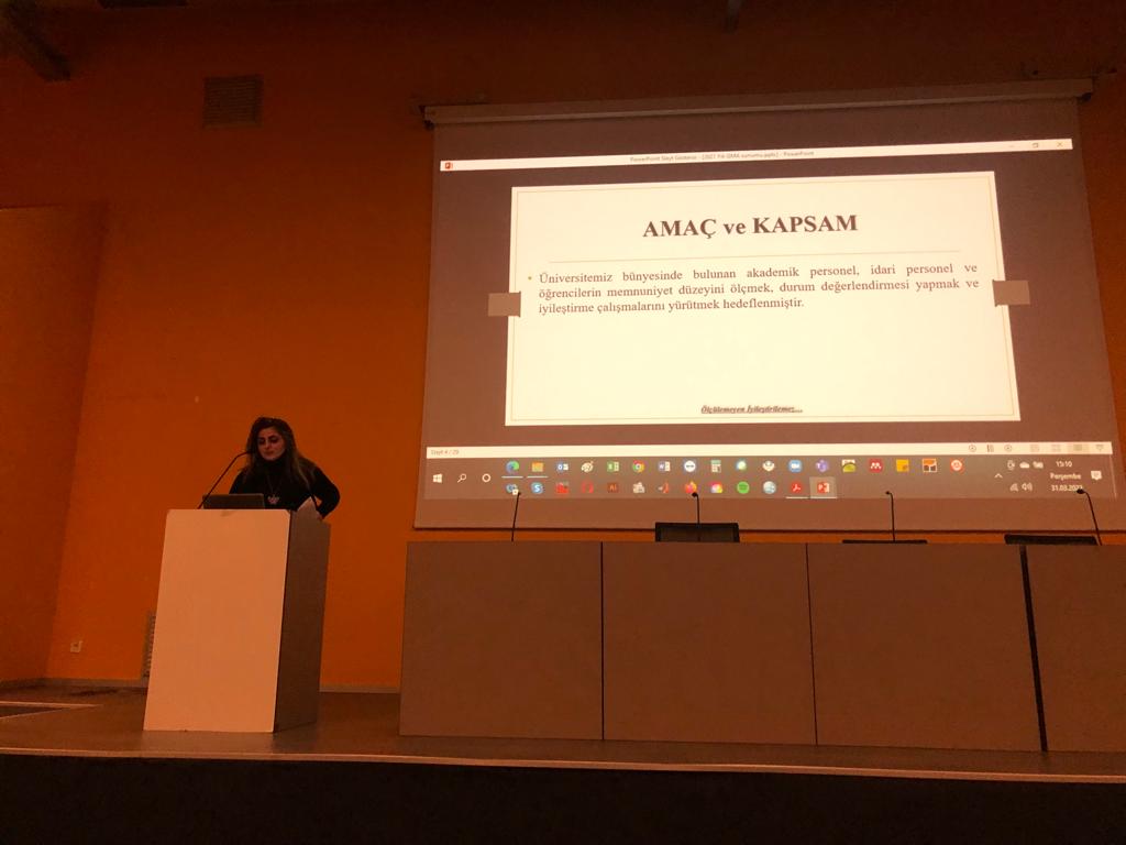 XKJV6179.JPG (48 KB)