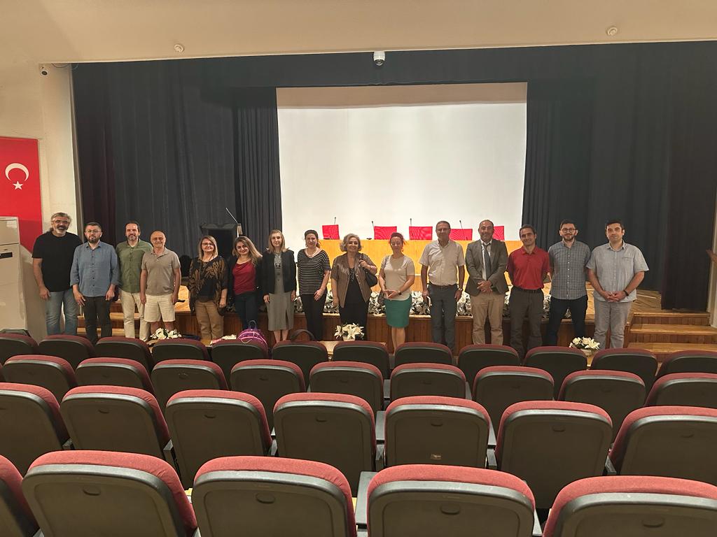 Kalite Komisyonu 2023 yılı 2. olağan toplantısı foto-1.jpg (89 KB)