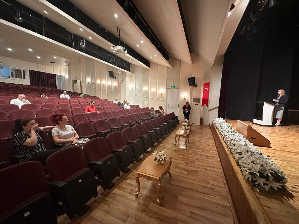 Kalite Komisyonu 2023 yılı 2. olağan toplantısı foto-4.jpg (108 KB)