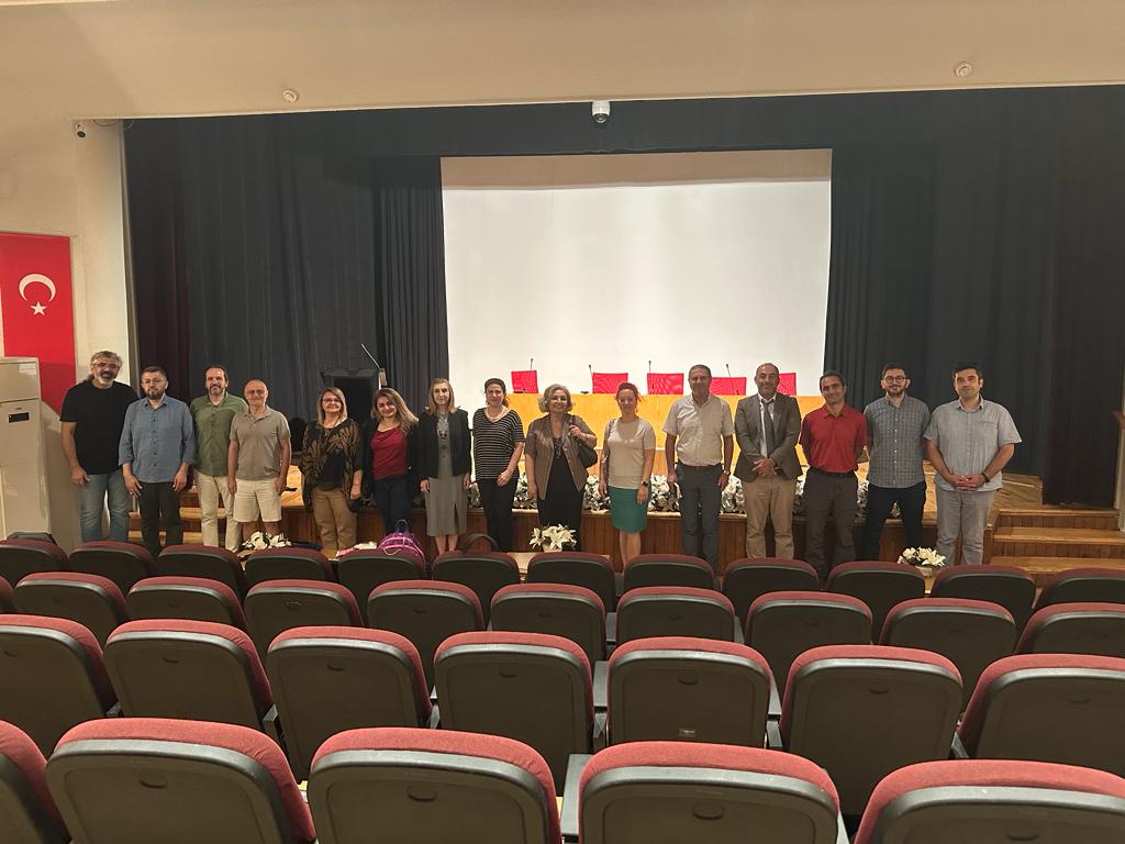 Kalite Komisyonu 2023 yılı 2. olağan toplantısı foto-5.jpg (86 KB)