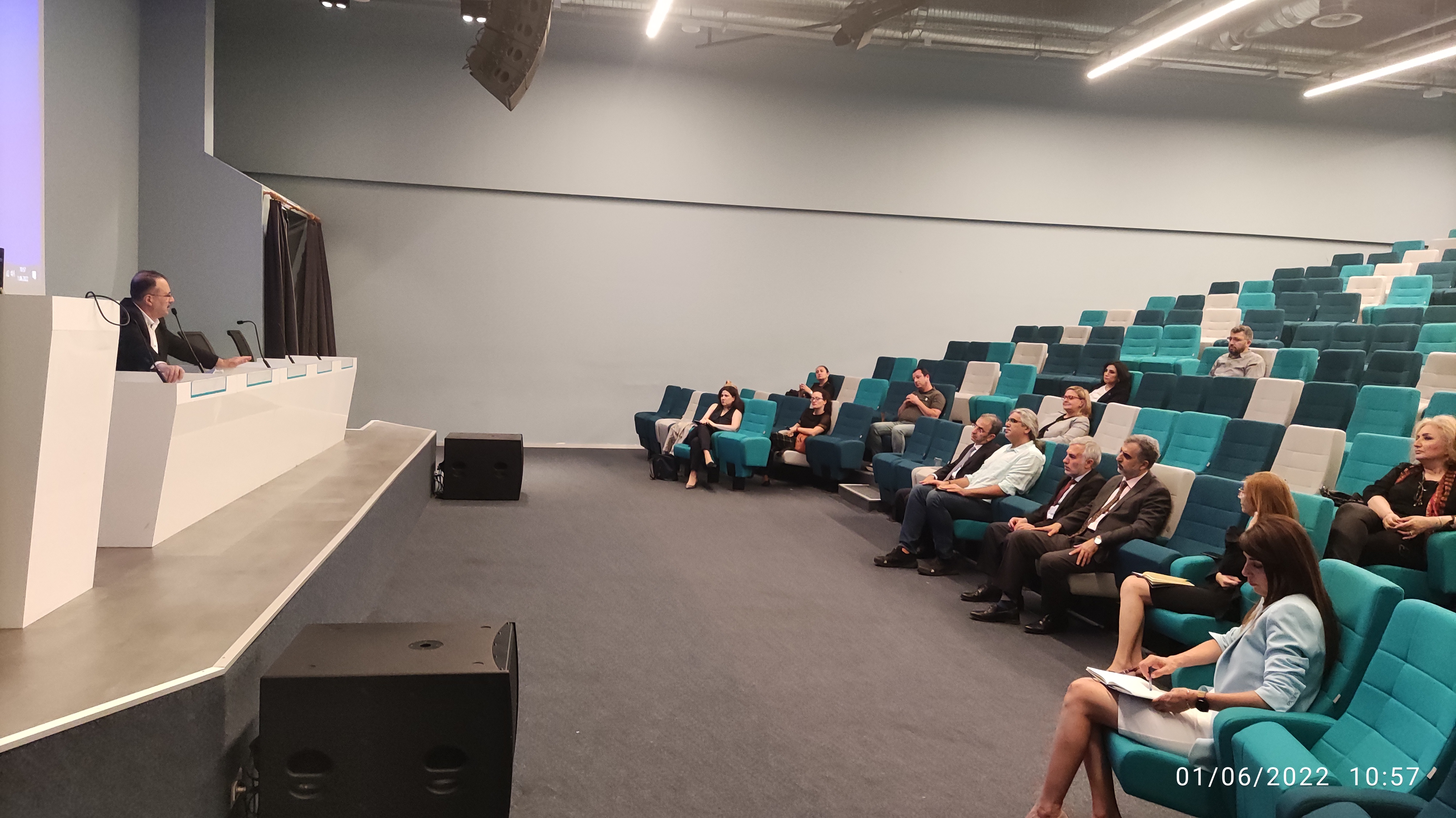 Kalite Komisyonu 3.Olağan Toplantısı-4.jpg (2.30 MB)