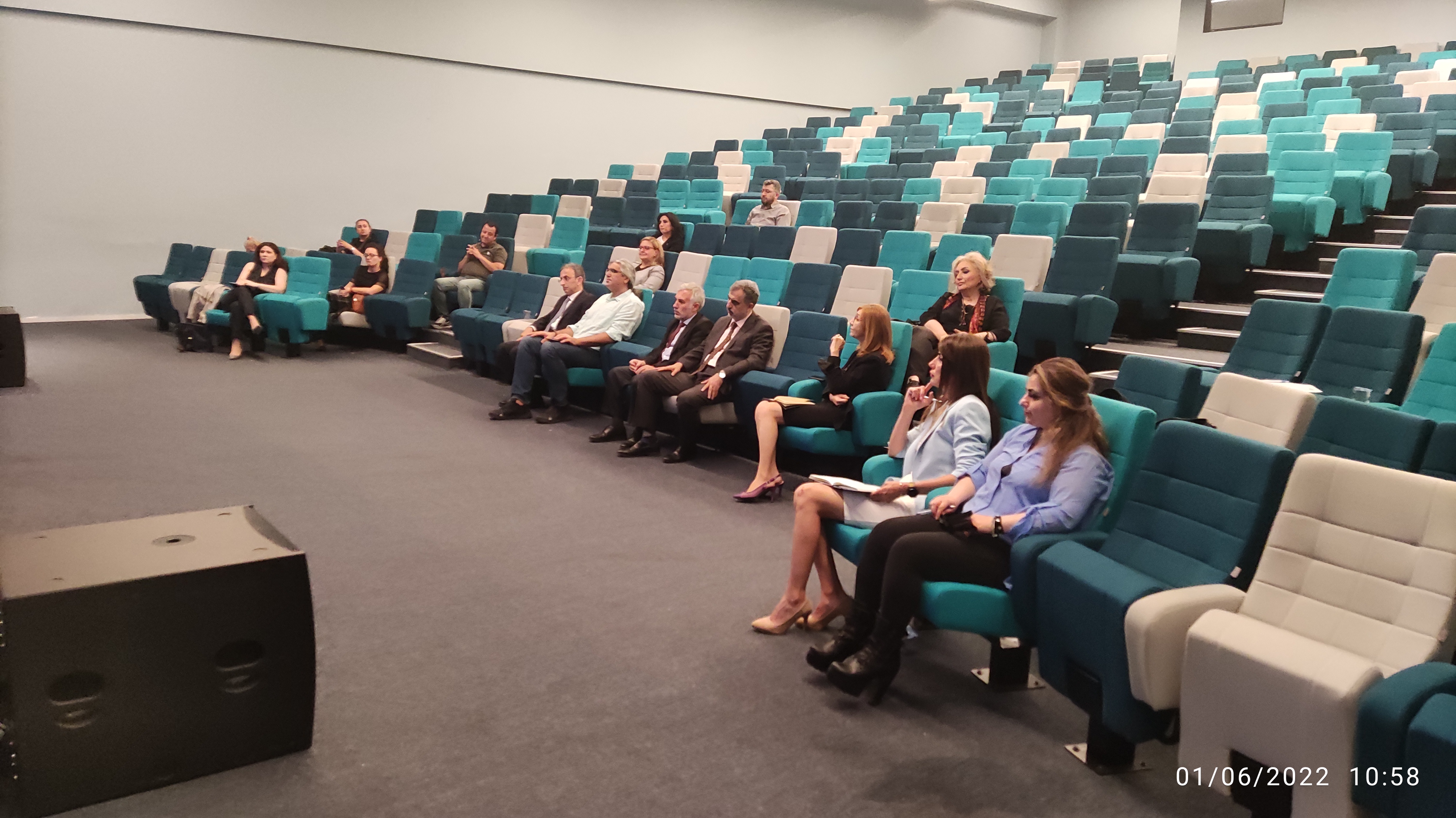 Kalite Komisyonu 3.Olağan Toplantısı-5.jpg (2.37 MB)